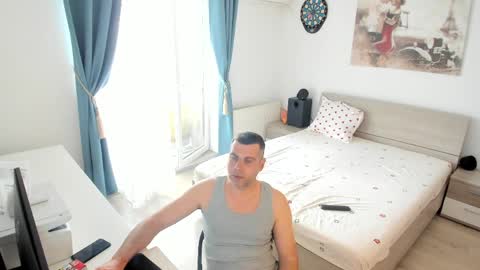 Snapshot of valyvalisimo chatting on 03-27-26, 08:26 valyvalisimo online show from 03-27-26, 08:26