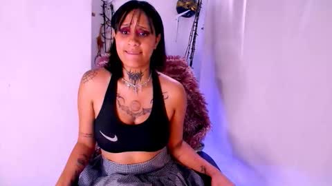 Snapshot of vampirita301 chatting on 10-15-25, 09:20 vampirita301 online show from 10-15-25, 09:20