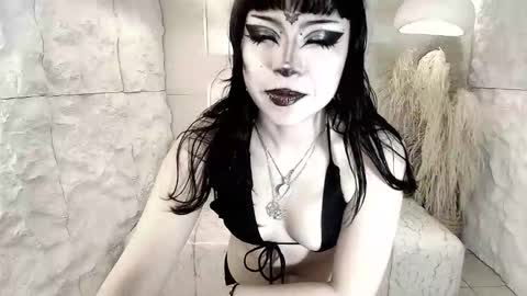 vampkitty_r online show from 02-04-26, 01:17