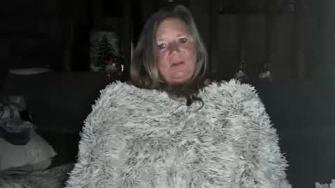 Snapshot of vampwoman chatting on 12-10-24, 05:00 vampwoman online show from 12-10-24, 05:00