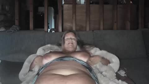 Snapshot of vampwoman chatting on 01-23-25, 08:36 vampwoman online show from 01-23-25, 08:36