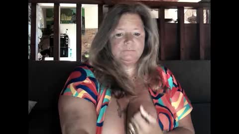 Snapshot of vampwoman chatting on 02-26-25, 08:59 vampwoman online show from 02-26-25, 08:59