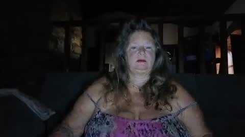 Snapshot of vampwoman chatting on 09-29-25, 06:18 vampwoman online show from 09-29-25, 06:18