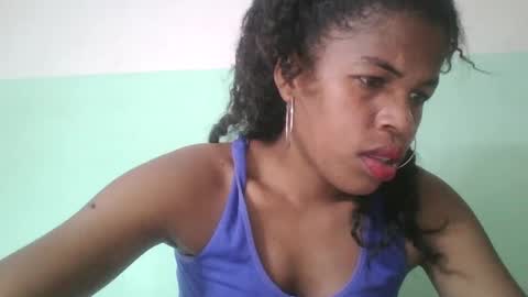 Snapshot of vanafiry chatting on 02-25-25, 12:24 vanafiry online show from 02-25-25, 12:24