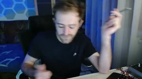 Snapshot of vanceaminator chatting on 10-12-25, 09:47 Emy online show from 10-12-25, 09:47