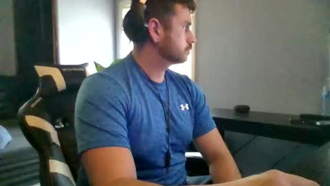 Snapshot of vandal2021 chatting on 11-29-25, 05:49 Vandal2021 online show from 11-29-25, 05:49