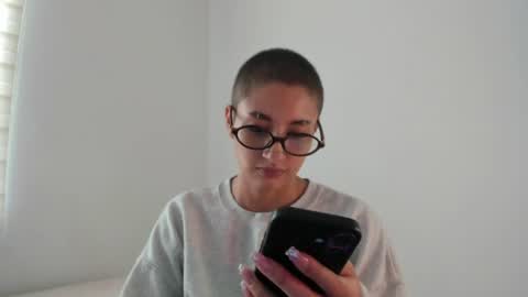 Snapshot of vandalovee chatting on 06-29-26, 01:55 Babi Alu online show from 06-29-26, 01:55