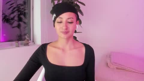 Snapshot of vandalovee chatting on 07-05-26, 04:19 Babi Alu online show from 07-05-26, 04:19