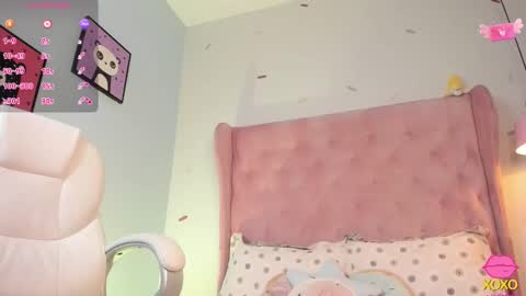 Snapshot of vanelope_evans_ chatting on 11-30-25, 12:42 vanelope_evans_ online show from 11-30-25, 12:42