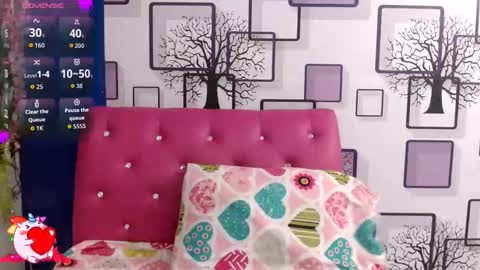 Snapshot of vanesa_19_ chatting on 09-09-25, 12:26 VANESA online show from 09-09-25, 12:26