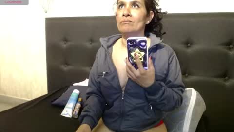 Snapshot of vanessa_7_ chatting on 10-03-25, 10:29 Vanessa online show from 10-03-25, 10:29