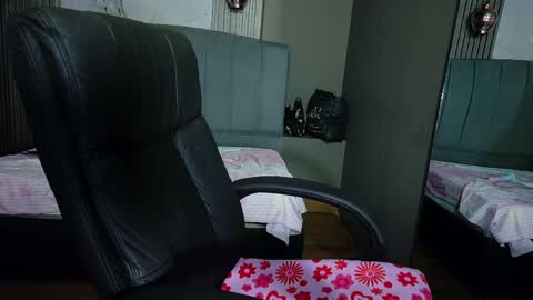 Vanessa online show from 05-12-26, 11:46
