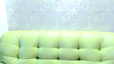 Snapshot of vanessa_florence chatting on 07-15-26, 01:11 RUSSIAN BARBIE BABE online show from 07-15-26, 01:11