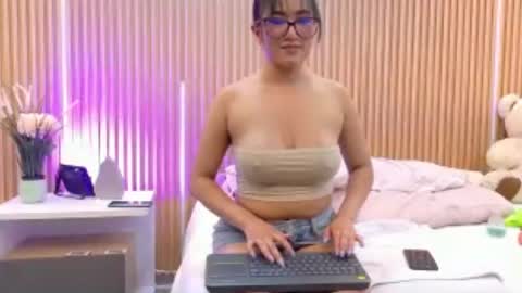 Vanessa online show from 07-17-26, 10:14