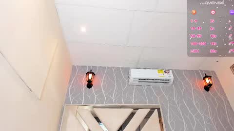    online show from 03-09-25, 04:33