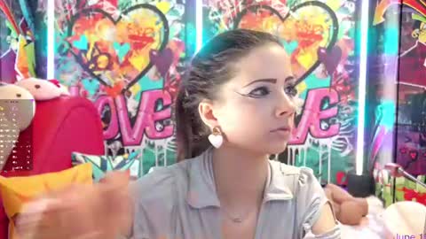 Snapshot of vanessa_love chatting on 06-15-26, 03:36 Vanessa online show from 06-15-26, 03:36