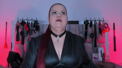 Vanessa online show from 11-12-25, 12:16