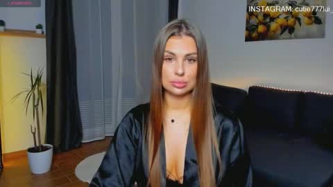 Snapshot of vanessa_moonn chatting on 11-10-25, 10:36 vanessa_moonn online show from 11-10-25, 10:36