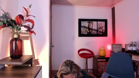 vanessa_sterling online show from 06-17-26, 09:38