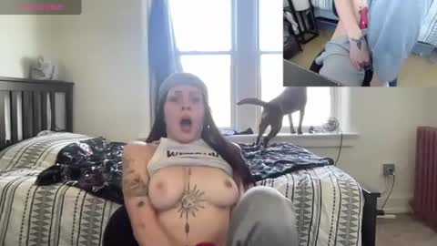 Snapshot of vanessaandadam chatting on 09-26-25, 08:46 vanessaandadam online show from 09-26-25, 08:46