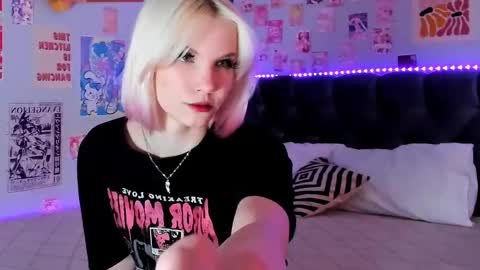 Vanessa online show from 04-12-26, 02:44