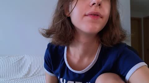 Snapshot of vanessabayer chatting on 12-04-24, 01:36 vanessa online show from 12-04-24, 01:36