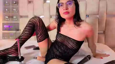 Snapshot of vanessaboch chatting on 11-30-25, 08:24 Vanessa online show from 11-30-25, 08:24