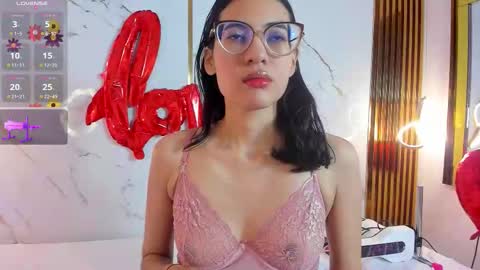 Snapshot of vanessaboch chatting on 02-07-26, 07:39 Vanessa online show from 02-07-26, 07:39