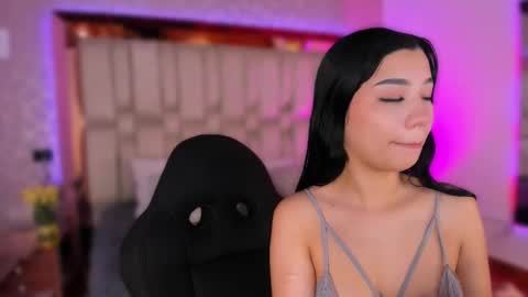 Snapshot of vanessaduval chatting on 10-12-25, 03:49 vanessaduval online show from 10-12-25, 03:49