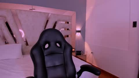 Snapshot of vanessaduval chatting on 12-14-25, 03:23 vanessaduval online show from 12-14-25, 03:23