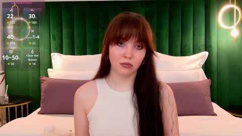 Snapshot of vanessafields chatting on 01-11-26, 03:06 Vanessa online show from 01-11-26, 03:06