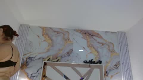 Vanessa Hard online show from 10-05-25, 01:53