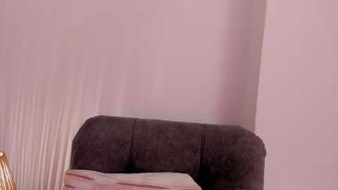 vanessajohnsonn online show from 05-22-26, 10:04