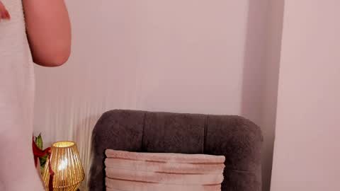 vanessajohnsonn online show from 05-26-26, 11:01