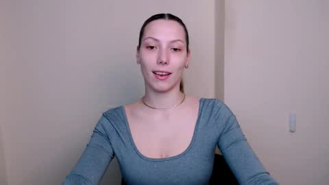 Vanessa online show from 04-21-26, 05:17