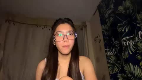 Snapshot of vanessam03 chatting on 07-21-26, 02:52 vanessam03 online show from 07-21-26, 02:52