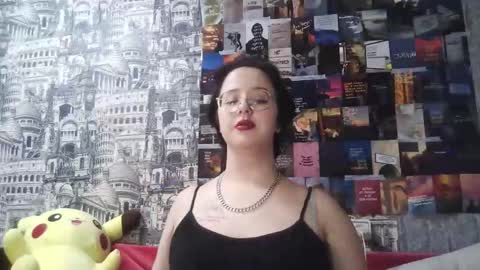 Snapshot of vanessashadow chatting on 10-27-25, 04:33 vanessashadow online show from 10-27-25, 04:33