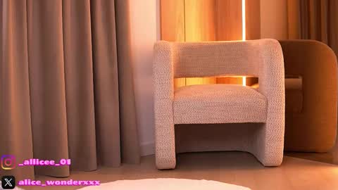 Vanessa Simon online show from 03-21-26, 06:18