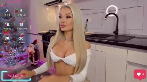 Snapshot of vanessavanne chatting on 11-24-25, 03:34 Vanessa online show from 11-24-25, 03:34