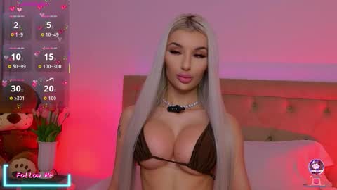 Snapshot of vanessavanne chatting on 03-08-26, 03:16 Vanessa online show from 03-08-26, 03:16