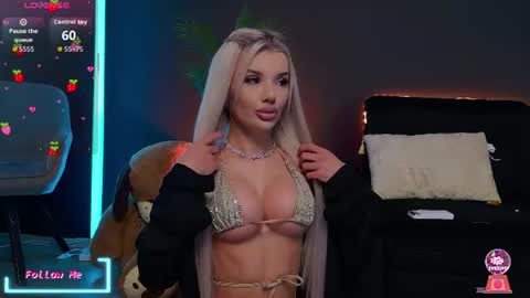 Vanessa online show from 07-05-26, 01:18