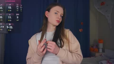 Luna online show from 11-12-25, 06:52