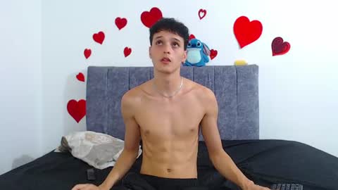 Ruby and Vanie online show from 06-18-26, 12:55