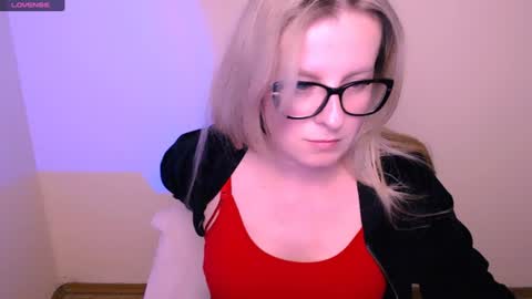 Mia online show from 06-14-26, 02:24