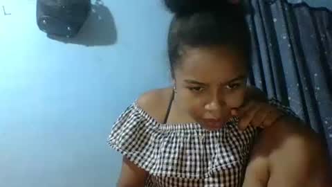 Snapshot of vanille6006 chatting on 06-12-26, 09:41 vanille6006 online show from 06-12-26, 09:41