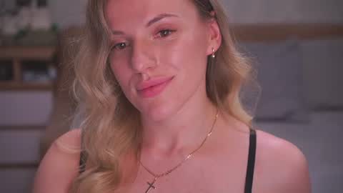 Sophie online show from 06-24-26, 10:31