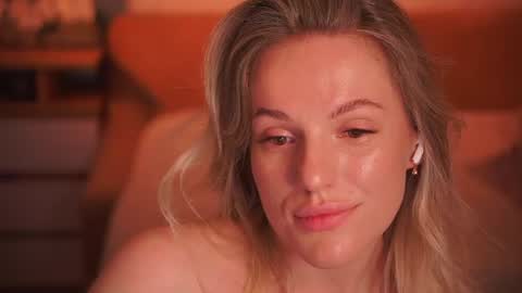 Sophie online show from 07-22-26, 10:12