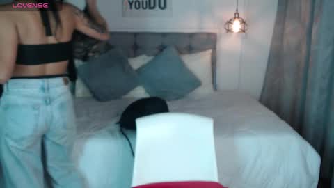 Snapshot of vannesweet_ chatting on 01-16-25, 08:14 vane online show from 01-16-25, 08:14