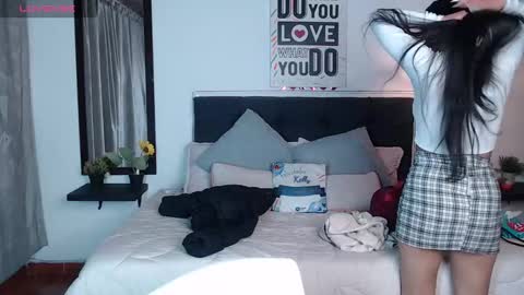 Snapshot of vannesweet_ chatting on 03-09-25, 07:59 vane online show from 03-09-25, 07:59