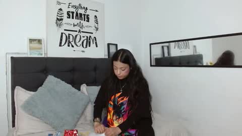 Snapshot of vannesweet_ chatting on 10-02-25, 07:21 vane online show from 10-02-25, 07:21